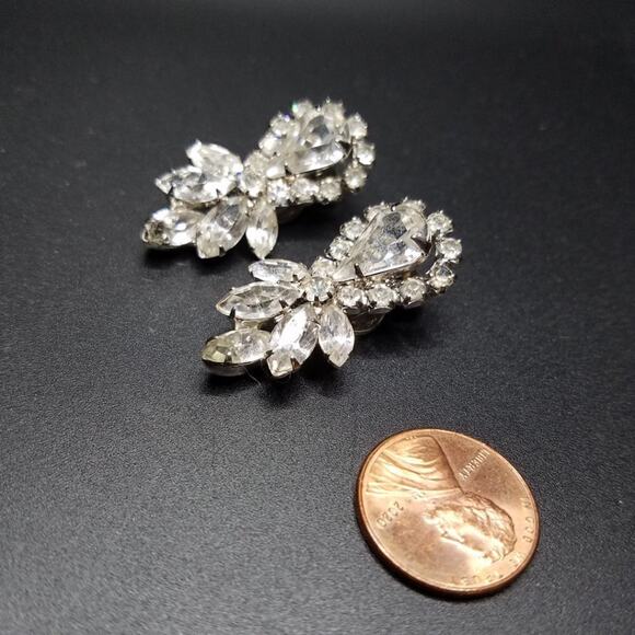 Vintage Clear Rhinestone Clip Earrings, Wedding Formal, Rhodium Plate, 1 1/2 In. - Picture 6 of 8